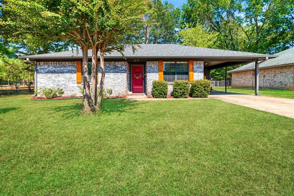 Property Photo:  6275 Inwood Drive  TX 75462 
