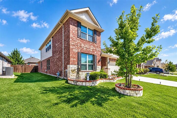 Property Photo:  1318 Crossvine Drive  TX 75409 