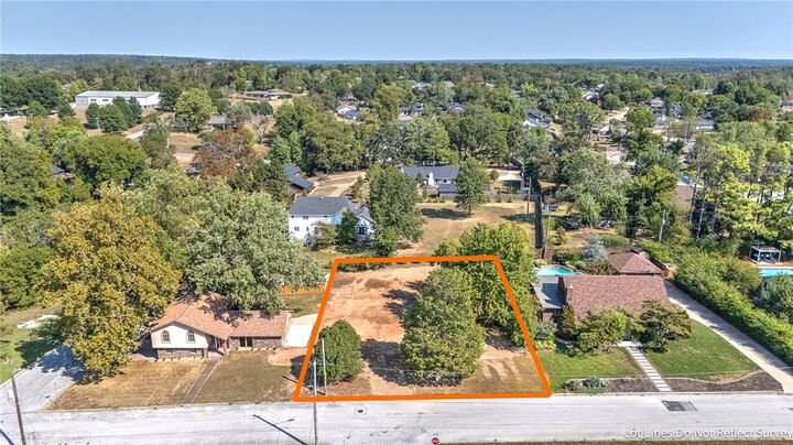 Property Photo:  NW 11th Street  AR 72712 