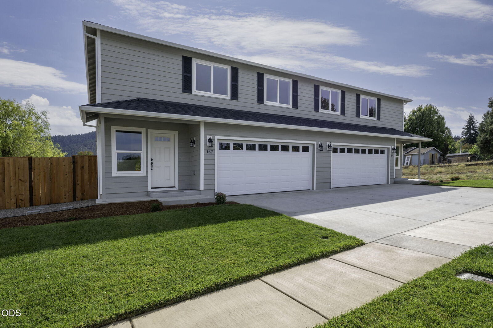 Property Photo:  167 SE Champagne Court 361202  OR 97527 