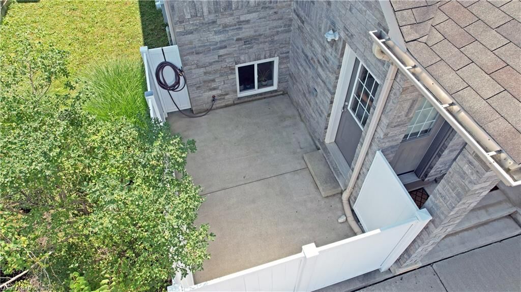 Property Photo:  240 Westmeadow Drive 14A  ON N2N 0A1 
