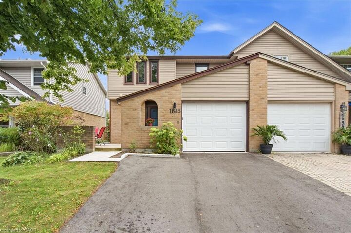 Property Photo: 1693 Attawandaron Road ON N6G 3M7