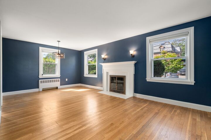 Property Photo: 138 Winchester St MA 02461
