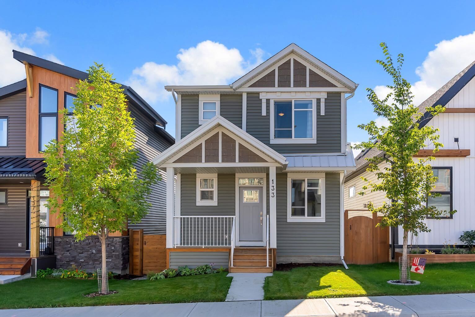 Property Photo: 133 Rochester Way NW AB T3L 2M4