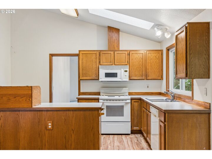 Property Photo:  17130 SW 131st Ave  OR 97224 