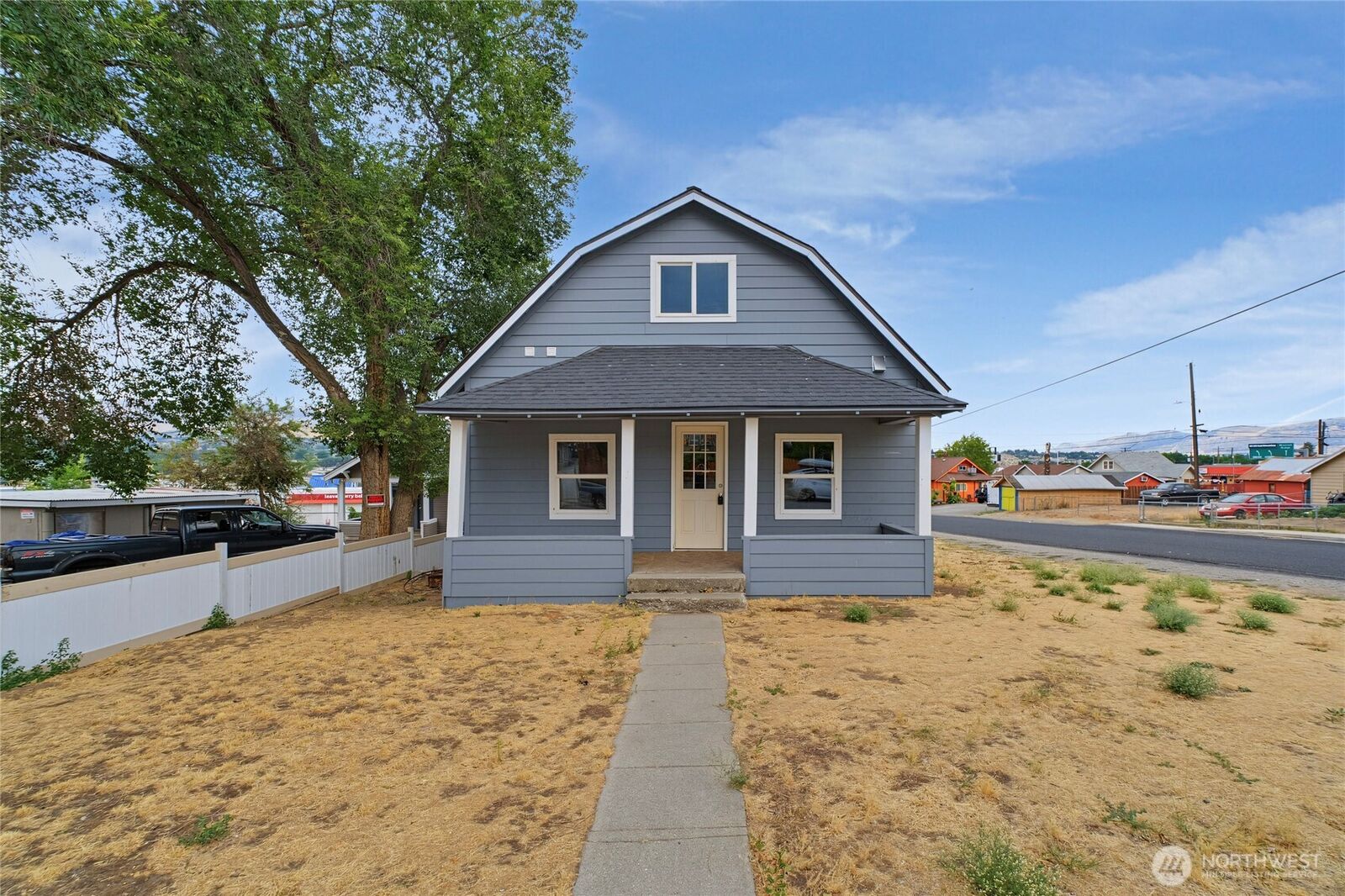 Property Photo: 755 Cashmere Street WA 98801