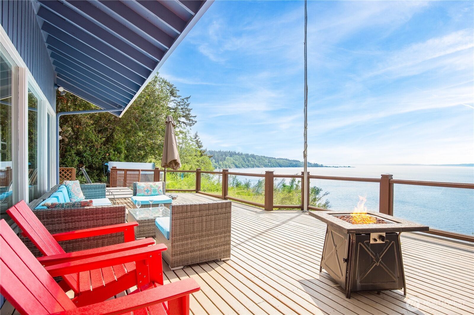 Property Photo: 4070 S Smugglers Cove Road WA 98253