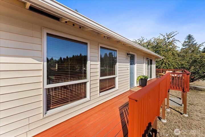 Property Photo: 1351 S Highland Avenue WA 98465