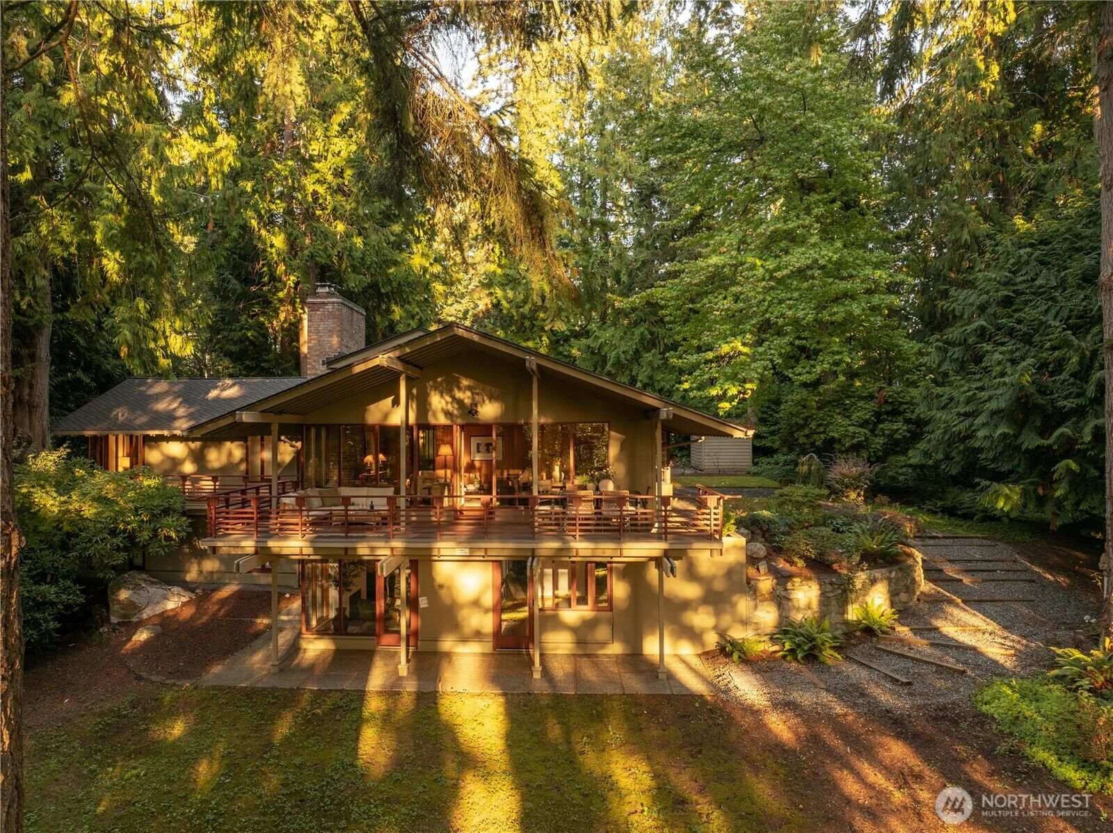 Property Photo: 18710 88th Avenue W WA 98026