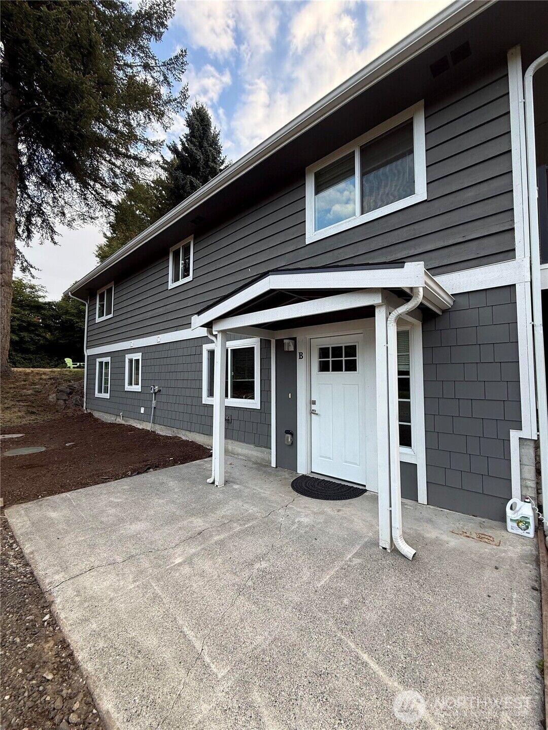 Property Photo:  13831 NE 171st Street B  WA 98072 