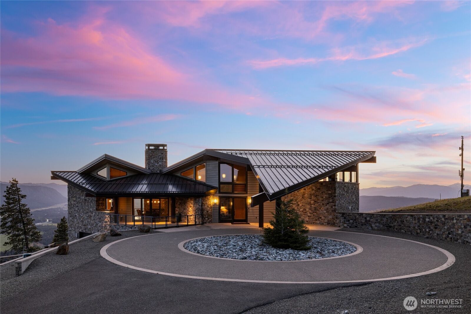 Property Photo: 3653 Hart Road WA 98922