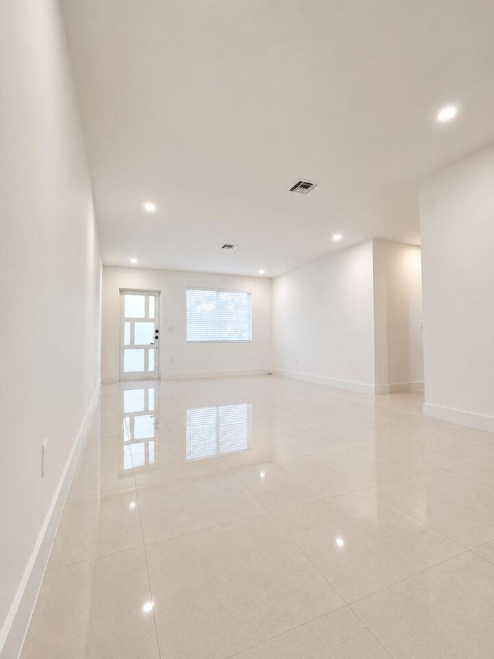 Property Photo: 345 Pinehurst Road FL 33461
