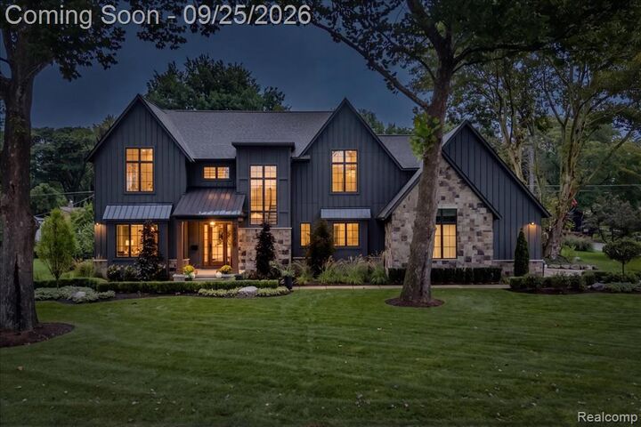 Property Photo:  3570 Berkshire Drive  MI 48301 