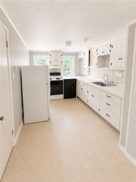 Property Photo: 1187 1187 Putnam Pike 2 L RI 02814