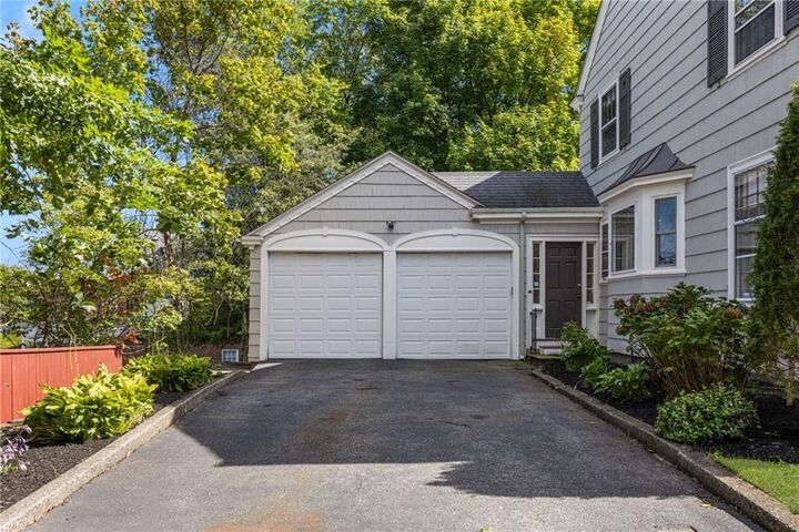 Property Photo: 552 East Avenue RI 02860