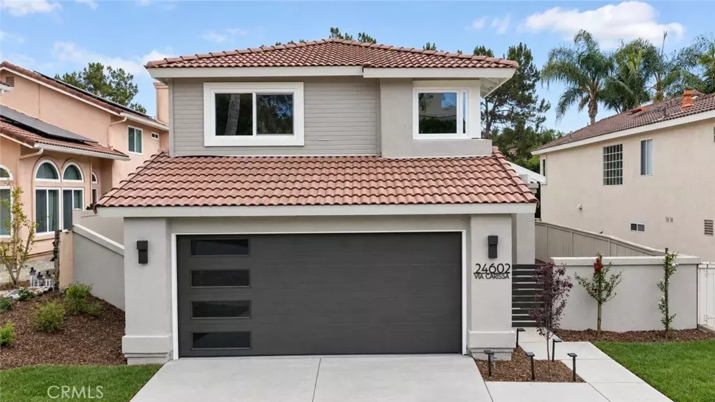Property Photo:  24602 Via Carissa  CA 92677 