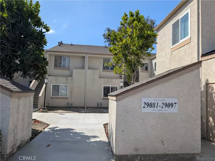 Property Photo:  29091 Via Cerrito 43  CA 92677 