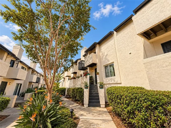 Property Photo: 1545 Northrim Court 265 CA 92111