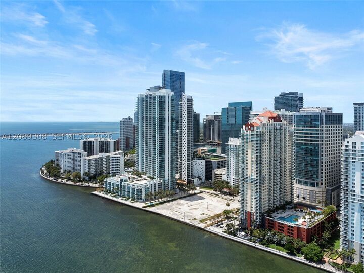 Property Photo:  1155 Brickell Bay Dr 1001  FL 33131 
