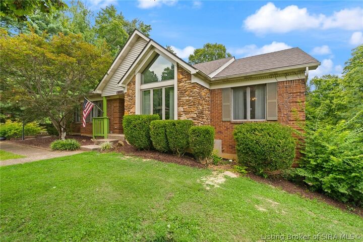 Property Photo:  1105 Pinewood Drive  IN 47136 
