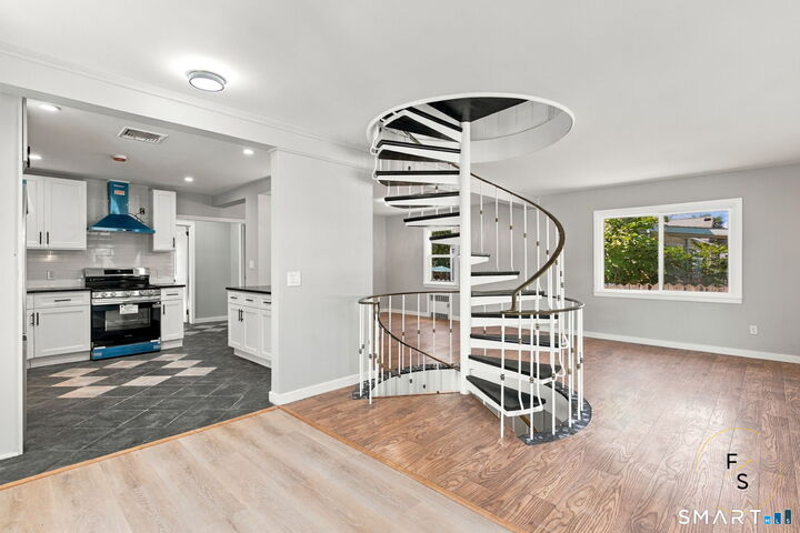 Property Photo: 87 Oxford Drive CT 06118