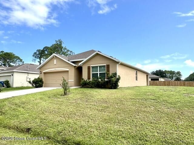 Property Photo:  392 Ocarina Street SW  FL 32908 