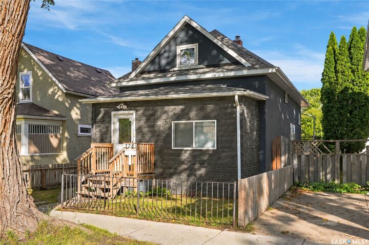 Photo de la propriété:  328 I Avenue S  SK S7M 1Y2 