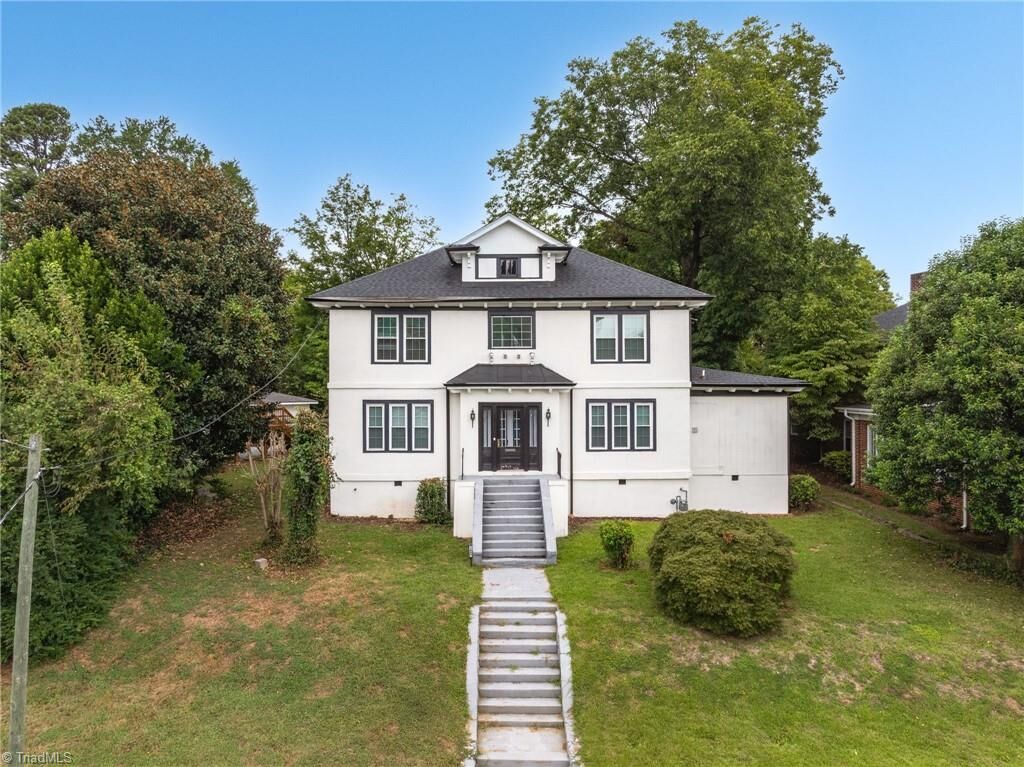 Property Photo: 1523 W First Street NC 27104