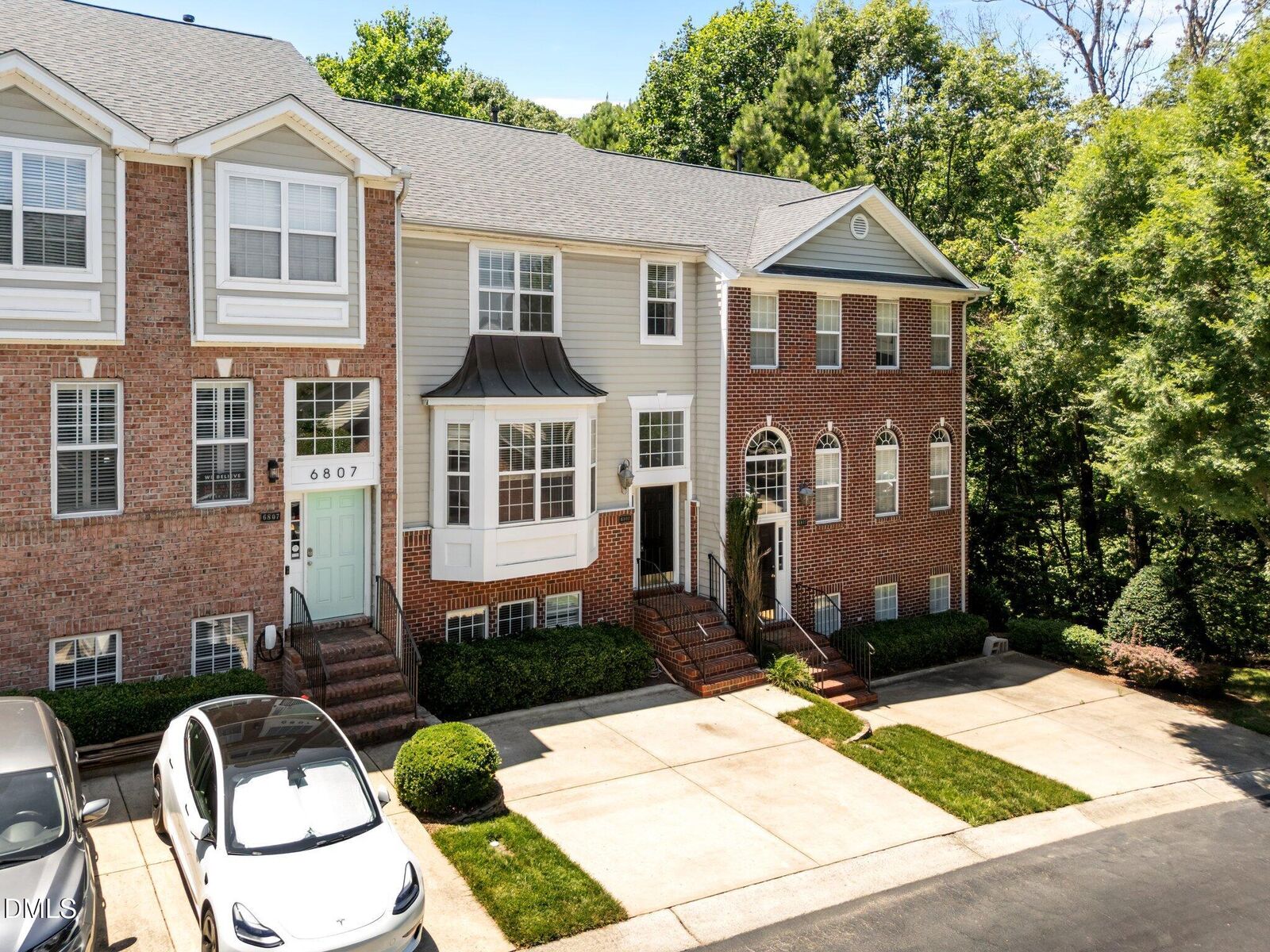 Property Photo:  6809 Middleboro Drive  NC 27612 