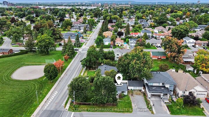 Property Photo:  119 Fieldrow Street  ON K2G 2Y8 