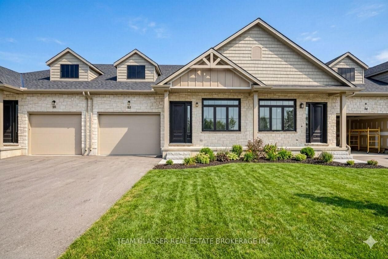 Property Photo:  32 Dearing Drive  ON N0M 1T0 