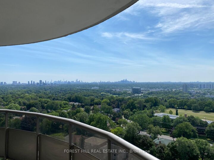 Property Photo:  135 Fenelon Drive 1608  ON M3A 3K8 