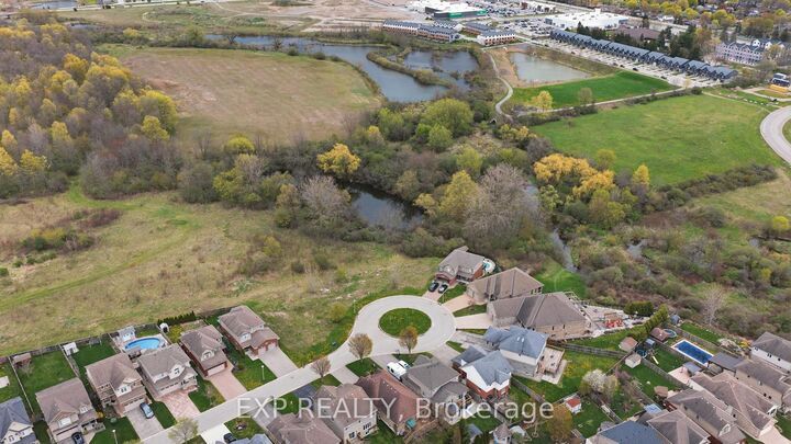 Property Photo:  1604 Vandusen Court  ON N5X 0G2 