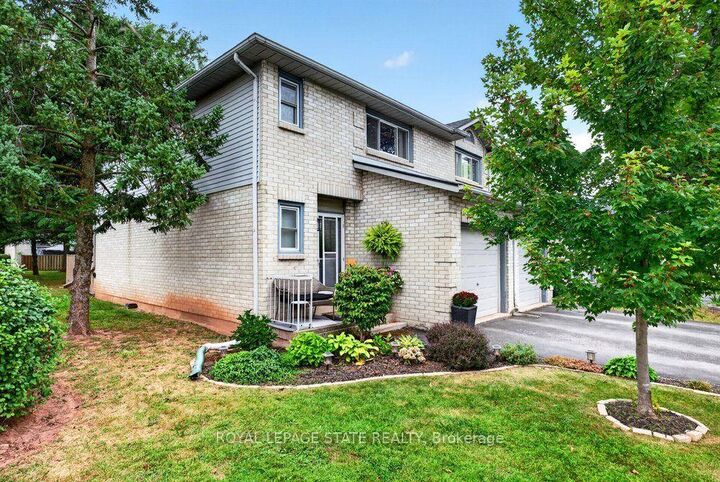 Property Photo: 2 Royalwood Court 20 ON L8E 4Y9