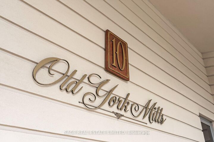 Property Photo:  10 Old York Mills Road 505  ON M2P 2G9 