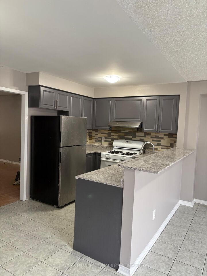 Property Photo:  29 Needlewood Avenue  ON L6R 2N3 