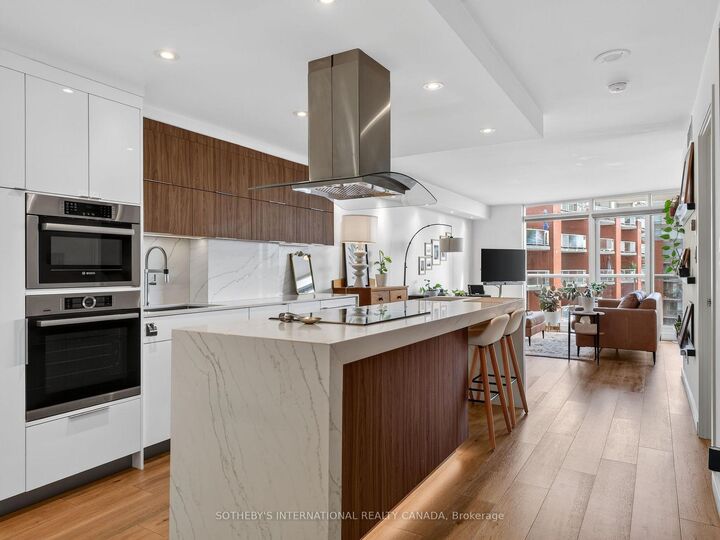 Property Photo:  550 Queens Quay W 906  ON M5V 3M8 