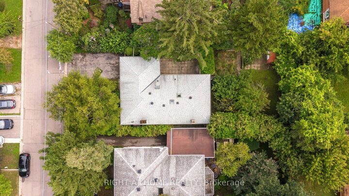 Property Photo:  99 Elmhurst Avenue  ON M2N 1R7 