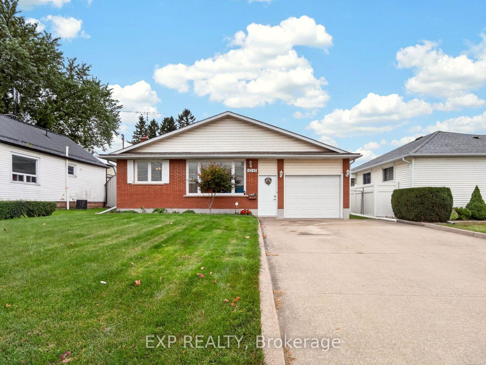 Property Photo:  4543 Montrose Road  ON L2H 1K1 