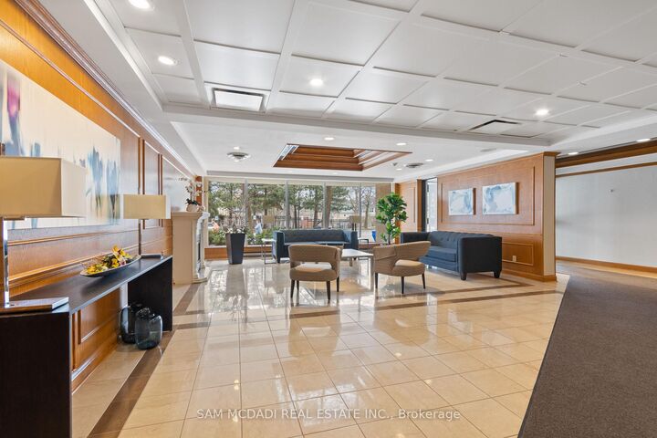 Property Photo: 4 Willow Street 807 ON N2J 1V5