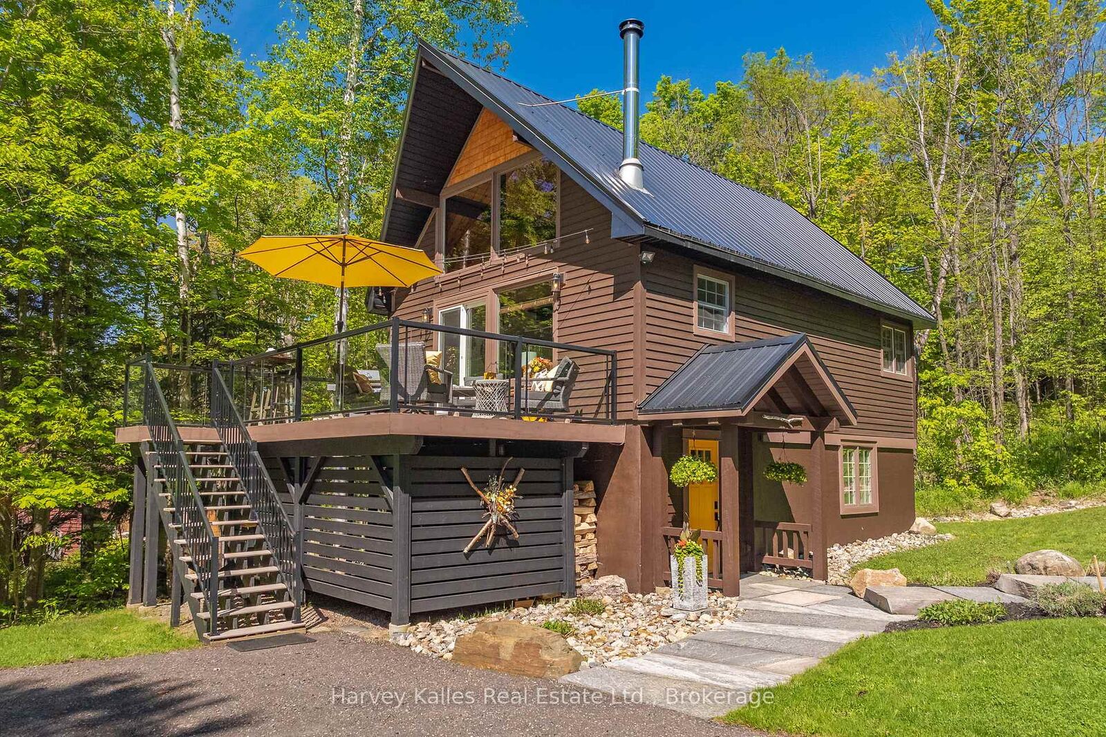 Property Photo:  157 Chalet Crescent  ON P1H 1A8 