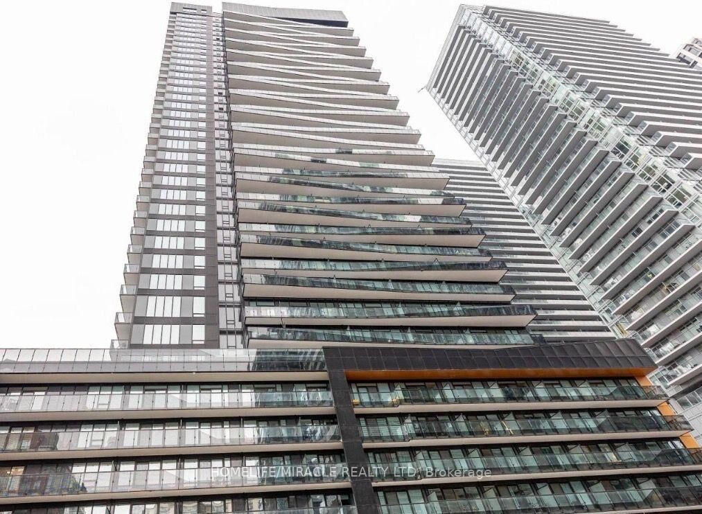 Property Photo:  117 Broadway Avenue 2610  ON M4P 1V3 
