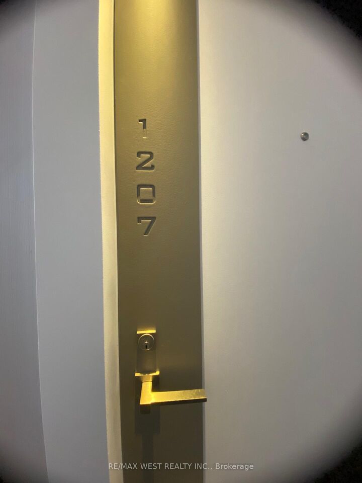 Property Photo: 8 The Esplanade Way 1207 ON M5E 0A6