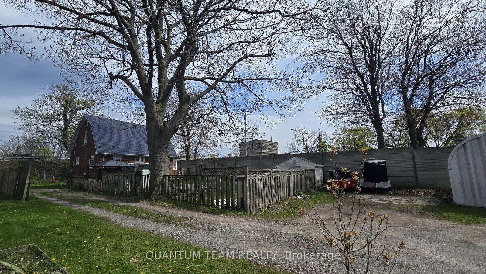 Property Photo: 5365 Portage Road ON L2E 6B8