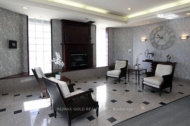 Property Photo: 3605 Kariya Drive 1509 ON L5B 3J4