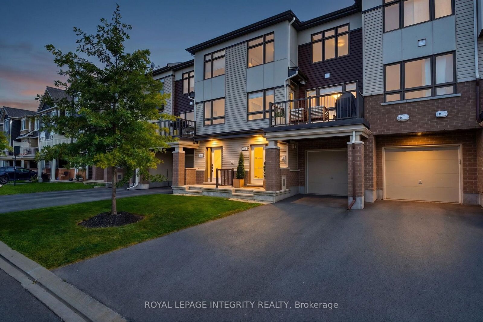 Property Photo:  66 Feathertop Lane  ON K2V 0K7 