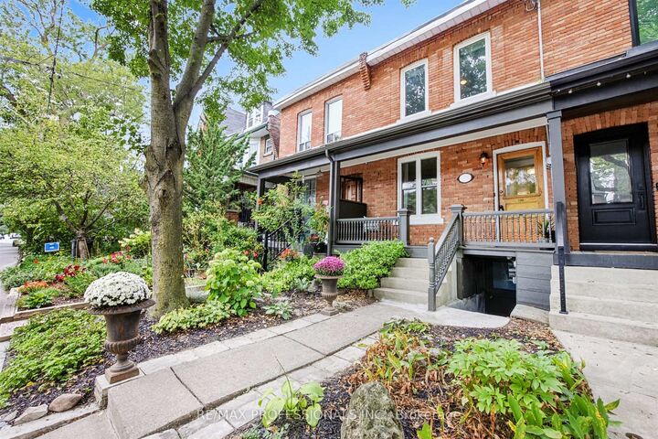 Property Photo:  28 Wright Avenue  ON M6R 1K8 
