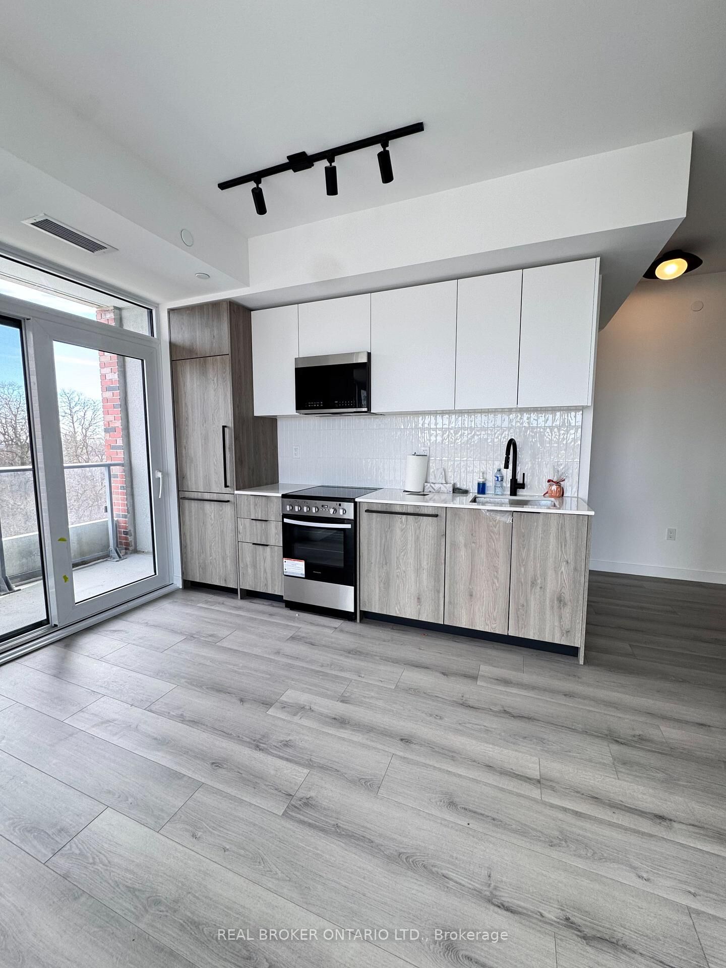 Property Photo: 1635 Military Trail 420 ON M1C 0G3
