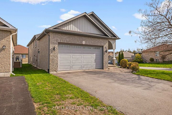 Property Photo:  80 Gavey Street  ON K8N 4Z5 