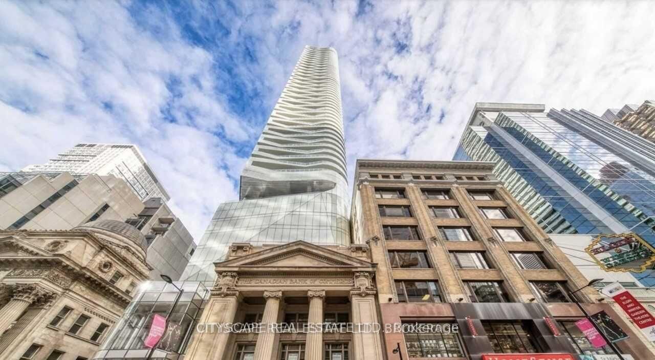 Property Photo:  197 Yonge Street 4112  ON M5B 1M4 